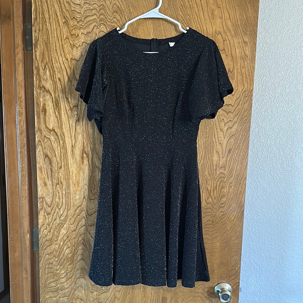 Elegant Black Dress with Sparkle Detail